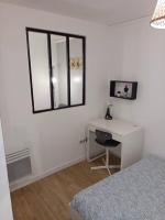 Plán poschodí v ubytovaní Appartement F2 de Standing avec terrasse et jardin privatif Aux Portes de Paris (M13)