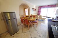 Kuchyň nebo kuchyňský kout v ubytování V&V LLORET- Villa Christine