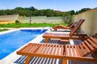 Bazén v ubytovaní Holiday Home - Istrian Dream with swimming pool alebo v jeho blízkosti