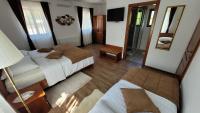 Posteľ alebo postele v izbe v ubytovaní B&B Plitvice Lakes Villa Mija