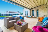 Posedenie v ubytovaní Villa Desiree by Villa Plus