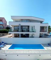 Bazén v ubytovaní Villa Apartment Joel alebo v jeho blízkosti