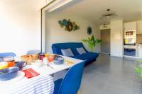Kuchnia lub aneks kuchenny w obiekcie SELECT'soHOME - Résidence Le Levant - Services hôteliers - Appartement proche plage&commerces avec parking ! - LEV41