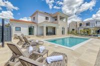 Basen w obiekcie Villa Istria Vabriga lub w pobliżu