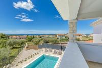 Basen w obiekcie Villa Istria Vabriga lub w pobliżu