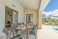 Basen w obiekcie Villa Istria Vabriga lub w pobliżu
