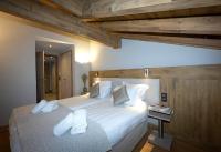 En eller flere senge i et v&aelig;relse p&aring; Les Chalets Elena