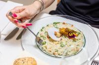 Mad på hotellet eller i nærheden