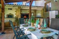 Půdorys ubytování Lujosa Casa Rural el Altico con barbacoa, chimenea y zona infantil