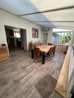 Posedenie v ubytovaní Maison avec piscine dans un magnifique village