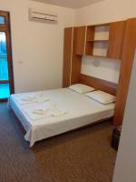 Postel nebo postele na pokoji v ubytování Adri Guest House