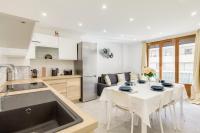Kuchnia lub aneks kuchenny w obiekcie Appartement Gare St Charles Vieux Port 10 Personnes
