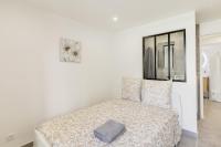 Łóżko lub łóżka w pokoju w obiekcie Appartement Gare St Charles Vieux Port 10 Personnes