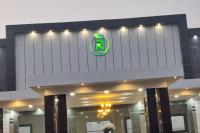 ROYAL GREEN CELEBRATE in STYLE - Housity
