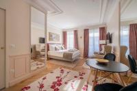 Posezení v ubytování LE BEAU MARAIS - Luxury Apartments, AIR COND, LIFT