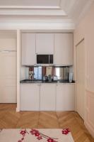 Kuchyň nebo kuchyňský kout v ubytování LE BEAU MARAIS - Luxury Apartments, AIR COND, LIFT