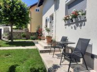 Vonkajšia záhrada v ubytovaní Studio apartman Marta