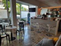 Hol lub bar w obiekcie Hotel Barbiani