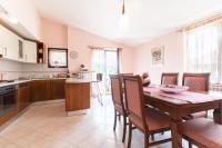 Kuchyňa alebo kuchynka v ubytovaní Apartment Zadar