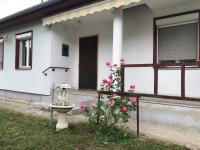 Ogród w obiekcie Relax Home/Lazit-Lak