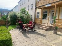 Zahrada ubytování Ferienwohnung Elsterveilchen 100 m bis zur Soletherme und Theater