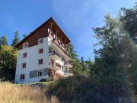 Budynek, w którym mieści się apartament