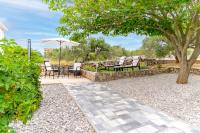 Vonkajšia záhrada v ubytovaní Holiday House Josip