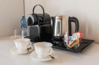 Coffee and tea making facilities at Atelier Altafronte