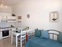 Kuchyň nebo kuchyňský kout v ubytování Amphitrite's Haven - Cycladic House in Marpissa, Paros