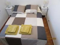 A bed or beds in a room at LOPEZ DE GOMARA 57