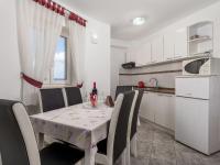 Kuchyňa alebo kuchynka v ubytovaní Holiday Home Diana by Interhome