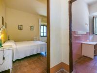 Posteľ alebo postele v izbe v ubytovaní Holiday Home Buca dei Merli by Interhome