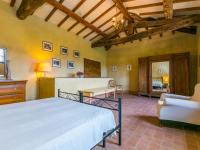 Posteľ alebo postele v izbe v ubytovaní Holiday Home Buca dei Merli by Interhome