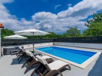 Bazén v ubytovaní Holiday Home Susanne by Interhome alebo v jeho blízkosti