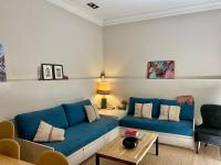 Posezení v ubytování For You Rentals Apartment TEMPORAL with Beautiful Private Terrace in the Center of Madrid CAR19