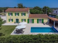 Basen w obiekcie Holiday Home Villa Coriticum otium by Interhome lub w pobliżu