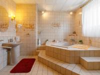Kúpeľňa v ubytovaní Holiday Home Szabo by Interhome