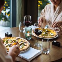 Jídlo v hotelu nebo okolí