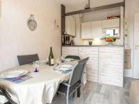 Kuchyňa alebo kuchynka v ubytovaní Apartment Fleur Marine-31 by Interhome