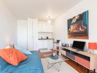 Televízia a/alebo spoločenská miestnosť v ubytovaní Apartment Le Maeva by Interhome