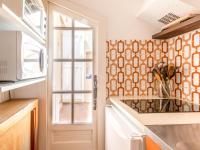 Kuchnia lub aneks kuchenny w obiekcie Studio Château de la Madrague-8 by Interhome