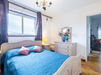 Posteľ alebo postele v izbe v ubytovaní Apartment Les Côteaux du Préconil-5 by Interhome