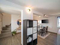 Kuchyňa alebo kuchynka v ubytovaní Holiday Home Villa Caterina by Interhome