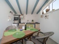 Kuchyňa alebo kuchynka v ubytovaní Holiday Home Villa Caterina by Interhome