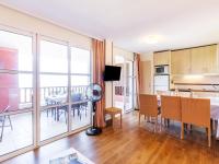 Kuchyňa alebo kuchynka v ubytovaní Apartment Village Cap Estérel - L'Esquinade-56 by Interhome