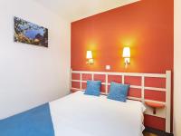 Posteľ alebo postele v izbe v ubytovaní Apartment Village Cap Estérel - L'Esquinade-56 by Interhome