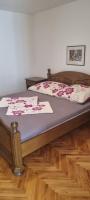 Posteľ alebo postele v izbe v ubytovaní Apartments Anđa near Queen Beach