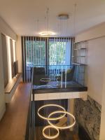 Posedenie v ubytovaní Adell Miramare Golden Loft