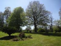 Ogród w obiekcie Maison de campagne en Limousin