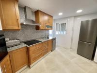 A kitchen or kitchenette at Piso en el Puerto de Dénia con balcón